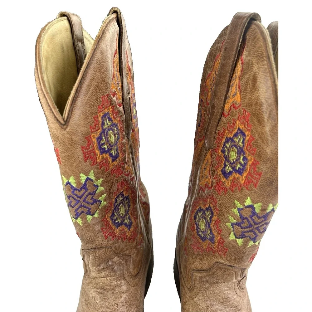 Coral Boot Colorful Aztec Embroidered Cowgirl‎ Western Core Size 8 1/2